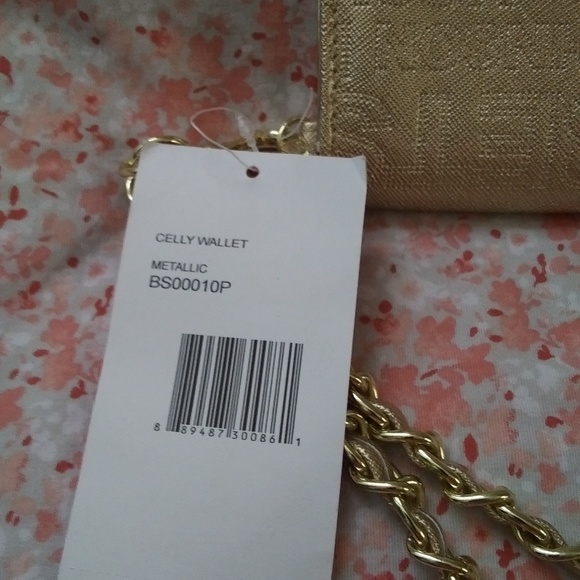 Betsey Johnson Celly Wallet - Picture 3 of 6